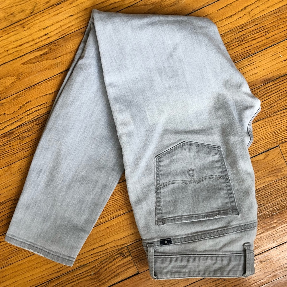 Lucky Brand light-wash Skinny Jeans